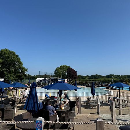 Forest Beach Bashley Park Sway Zewnętrze zdjęcie