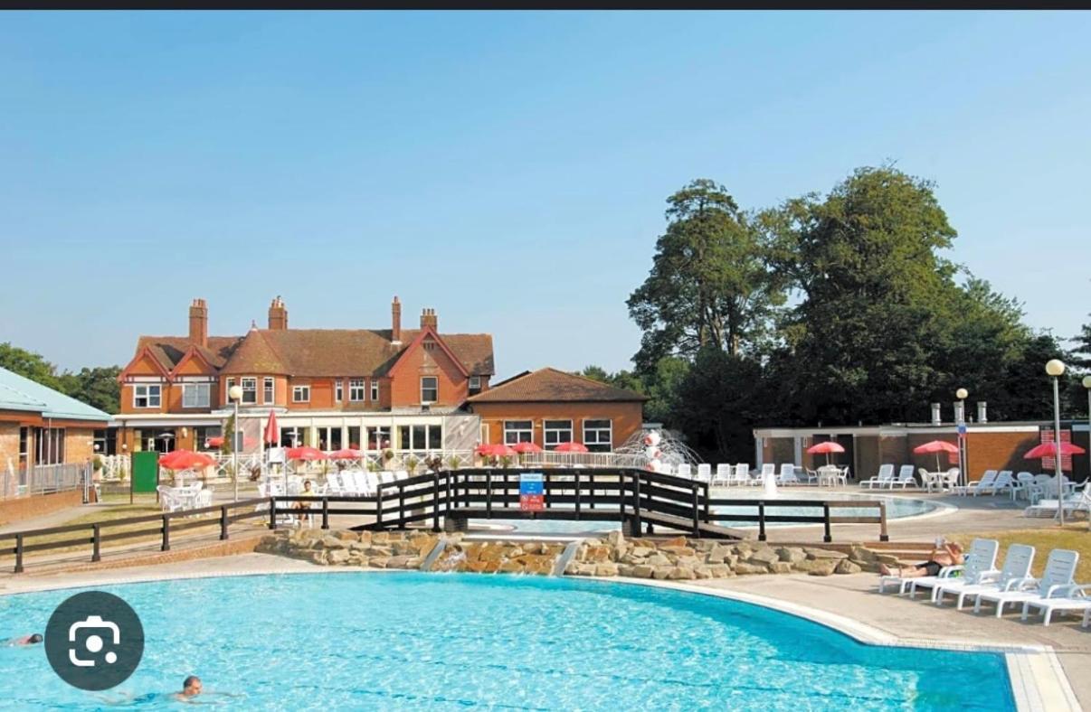 Forest Beach Bashley Park Sway Zewnętrze zdjęcie